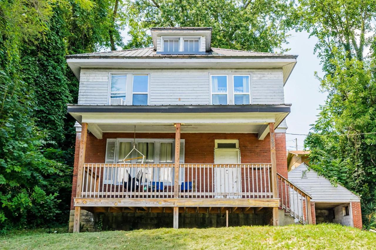 Awesome House, 5 Minutes To Dt, 2 Miles To Stadium And Ruby Memorial! Morgantown Luaran gambar
